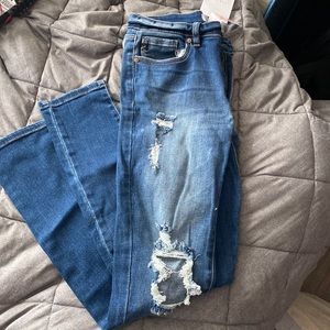 Kancan mid rise super skinny jeans. NWT